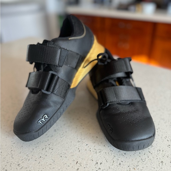 TYR - L-1 LIFTER Squat University Limited Edition M6 W7.5 - Picture 1 of 4